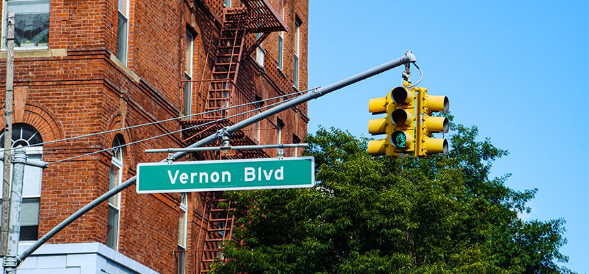 Long Island green street sign